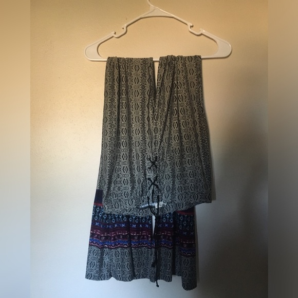 Bell Bottom Patterned Pants ✨ - Picture 5 of 6